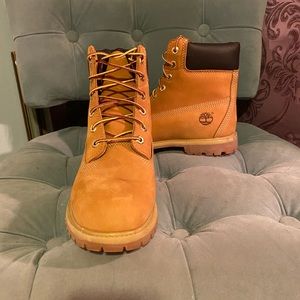 Timberland Women's Icon 6'' Waterproof Casual Boot